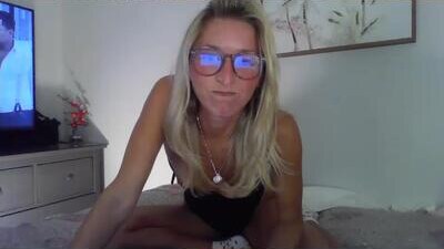 emmybunnyx public webcam profile photo 8
