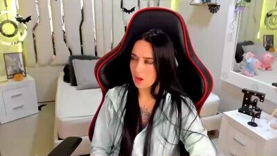 emmyevans1 public webcam profile photo 3