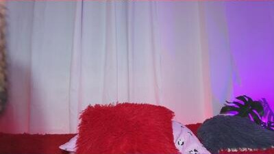 emy_cole1 public webcam profile photo 7