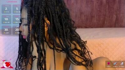 emy_leon public webcam profile photo 3