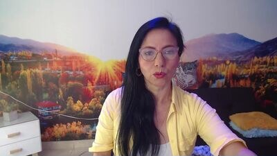 enellas_jimenez public webcam profile photo 2