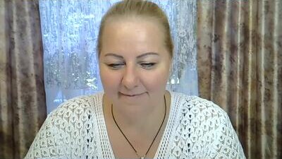 erica__fire public webcam profile photo 10