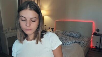erline_may public webcam profile photo 3