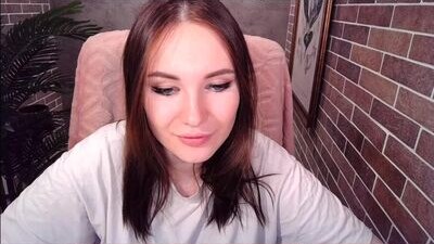 esme_luna public webcam profile photo 5