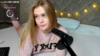 esmeross_ public webcam profile photo 7