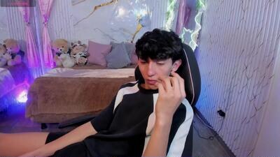 ethann_tay1 public webcam profile photo 2