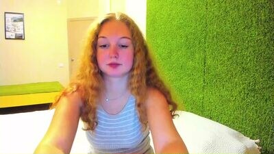 eva_prin public webcam profile photo 3