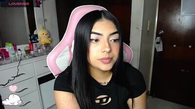 eva_six_ public webcam profile photo 5