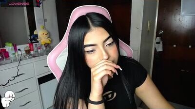 eva_six_ public webcam profile photo 7