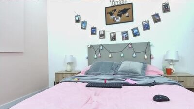 evangeline_routhier public webcam profile photo 6