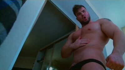 evanhoti public webcam profile photo 6