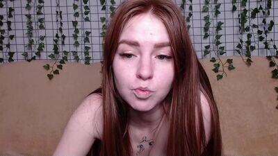 evarey_ public webcam profile photo 2