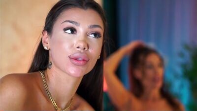 evelyn_evyy public webcam profile photo 3