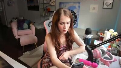 evelynclaire public webcam profile photo 6