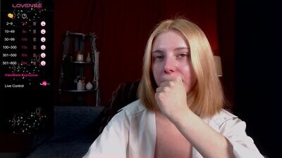 ever_anderson public webcam profile photo 2