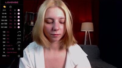 ever_anderson public webcam profile photo 10