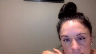 everleighmae public webcam profile photo 5