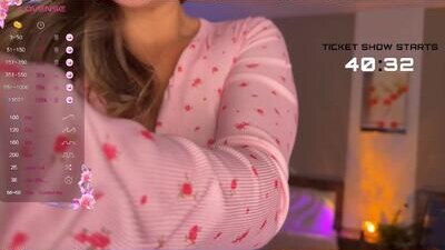 evielina public webcam profile photo 8