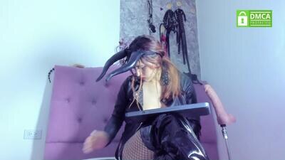 evil_sammy public webcam profile photo 3