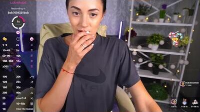 evilune public webcam profile photo 9