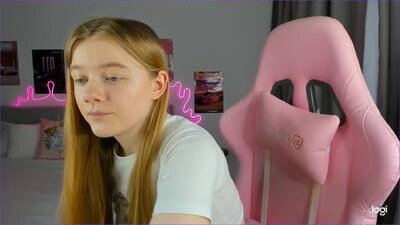 evixie public webcam profile photo 5