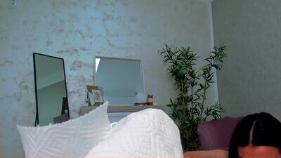 evvanew_ public webcam profile photo 4