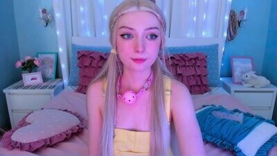 ewa_green public webcam profile photo 2