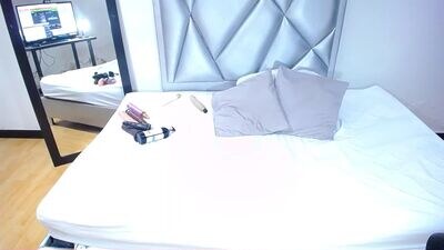 exotic_karmella public webcam profile photo 4
