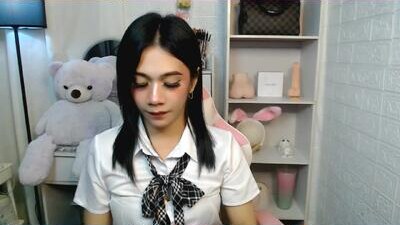 exotictssavie public webcam profile photo 6