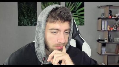 exstayz public webcam profile photo 3