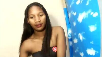faniriah27 public webcam profile photo 3