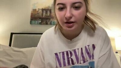 fantasyella public webcam profile photo 3