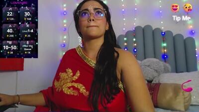 farah_samira public webcam profile photo 7