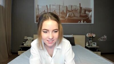firl_girl_ public webcam profile photo 2