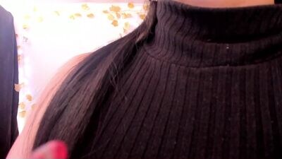 flylia_ public webcam profile photo 4