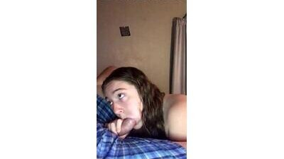 foxyred63 public webcam profile photo 7