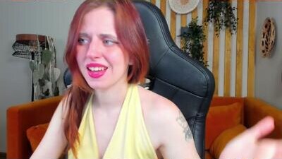freyaveys public webcam profile photo 7