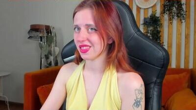freyaveys public webcam profile photo 8