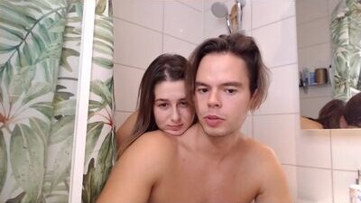 friendscouple_ public webcam profile photo 6
