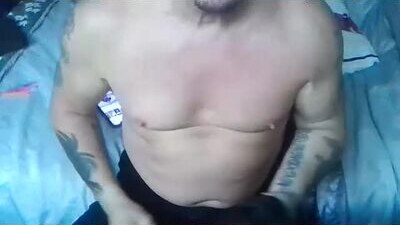 friskyneedsum public webcam profile photo 9