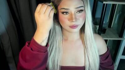 fuckdoll_rain public webcam profile photo 2