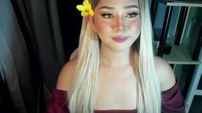 fuckdoll_rain public webcam profile photo 5