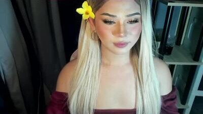 fuckdoll_rain public webcam profile photo 8