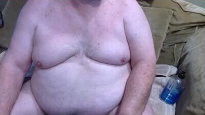 funlovinchub public webcam profile photo 10