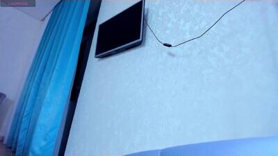 funny_blondi public webcam profile photo 7