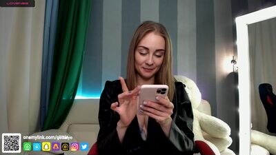 gelialye public webcam profile photo 4