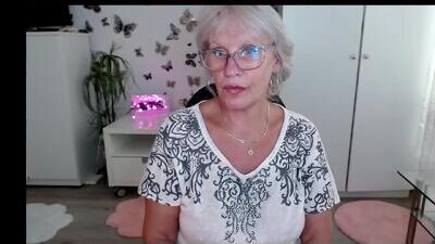ghertrudequeen public webcam profile photo 8