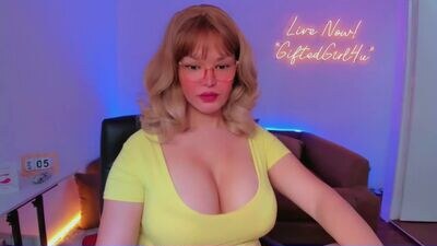 giftedgirl4u public webcam profile photo 2