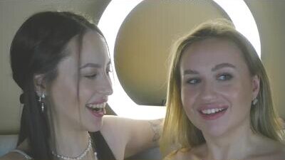 girlsurbate public webcam profile photo 6