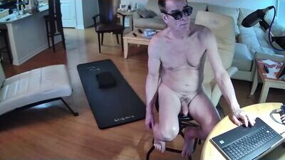 glennbootycam public webcam profile photo 9